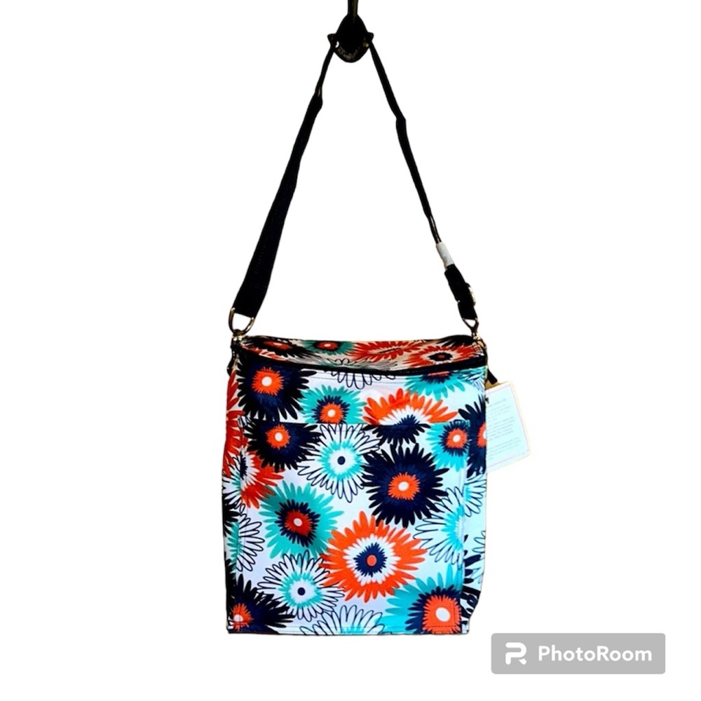 Picnic Thermal Tote by thirty-one in Paradise Pop design